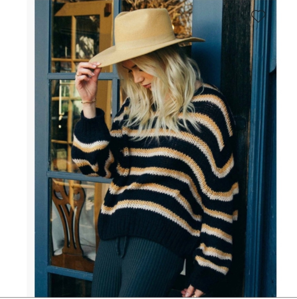 Billabong Laid Back Deep-V Striped Sweater Size Medium